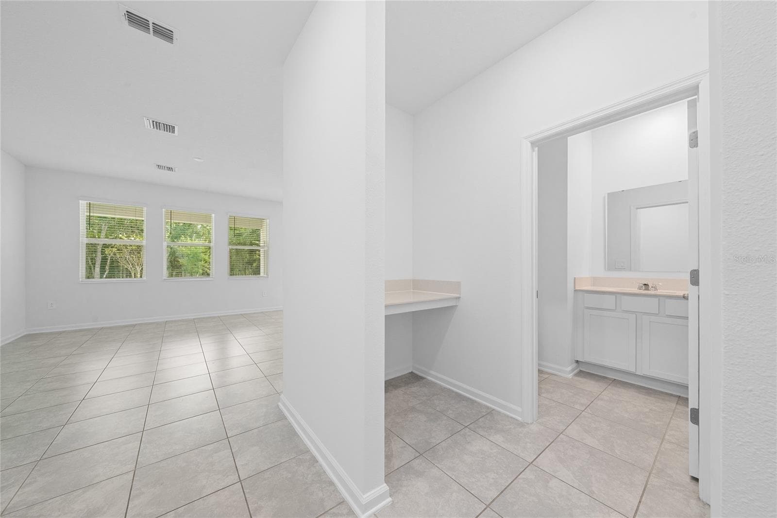 Single Family Residence at 4385 TWISTED TWIG BND, KISSIMMEE, photo 12 of 54