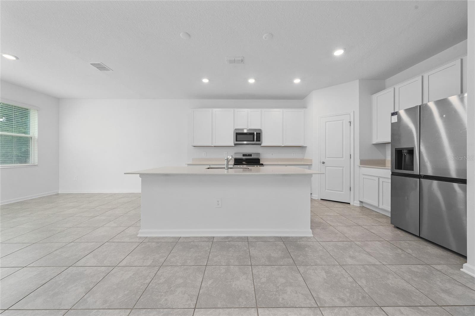 Single Family Residence at 4385 TWISTED TWIG BND, KISSIMMEE, photo 16 of 54