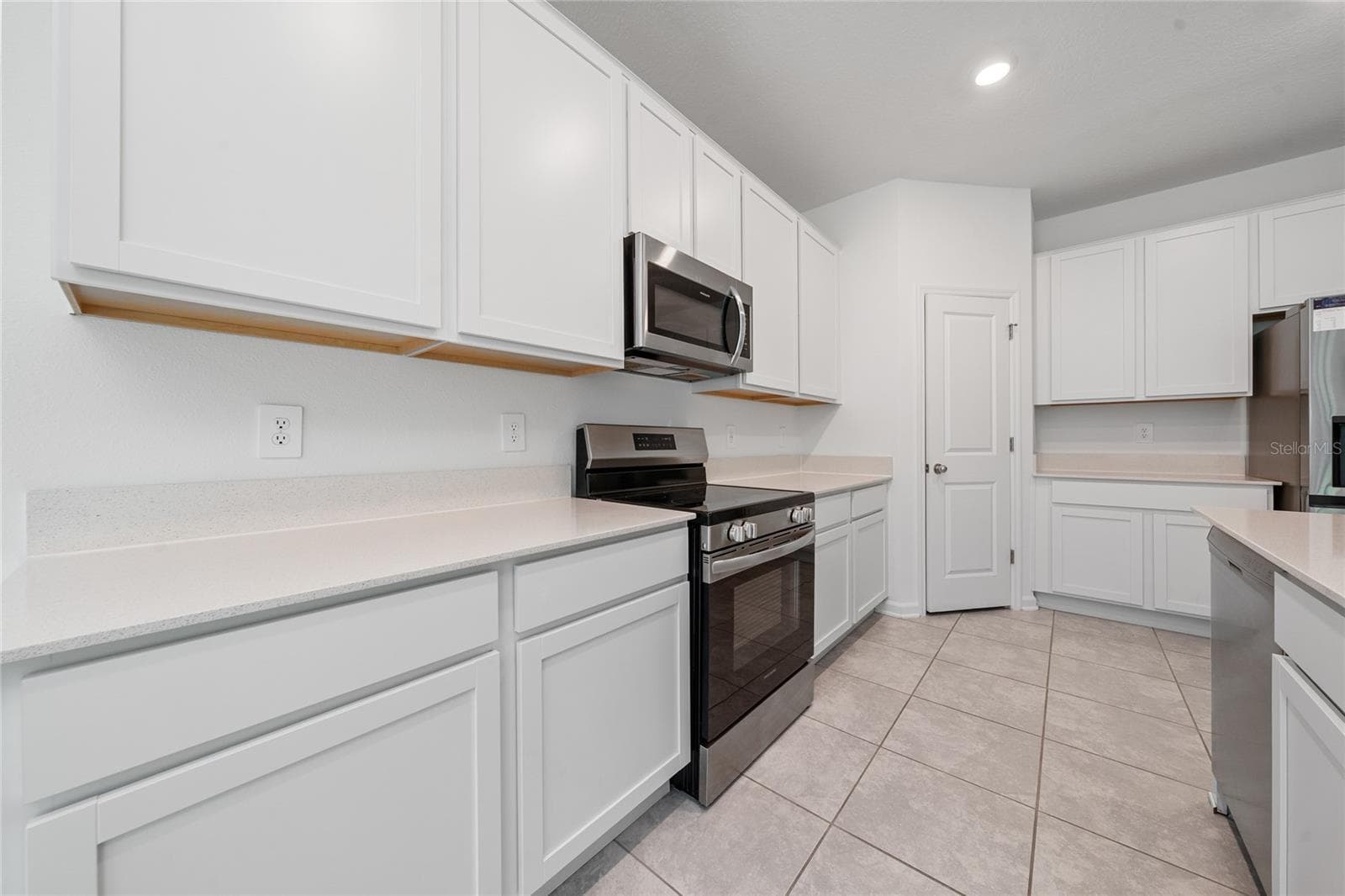 Single Family Residence at 4385 TWISTED TWIG BND, KISSIMMEE, photo 19 of 54