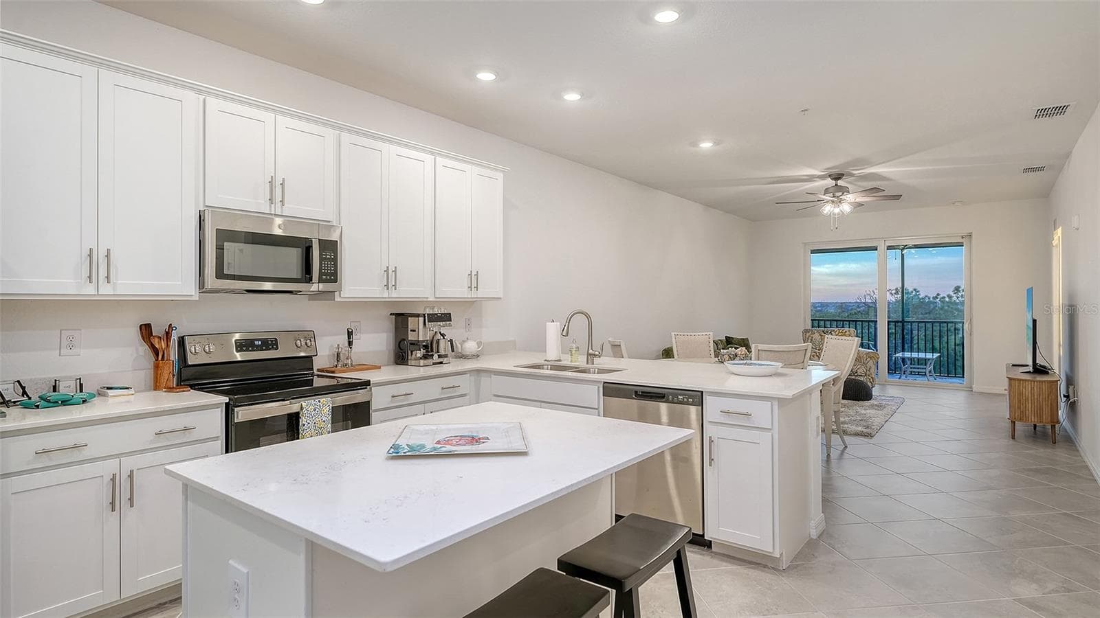Condominium at 12240 WELLEN GOLF ST #403, VENICE, photo 14 of 92