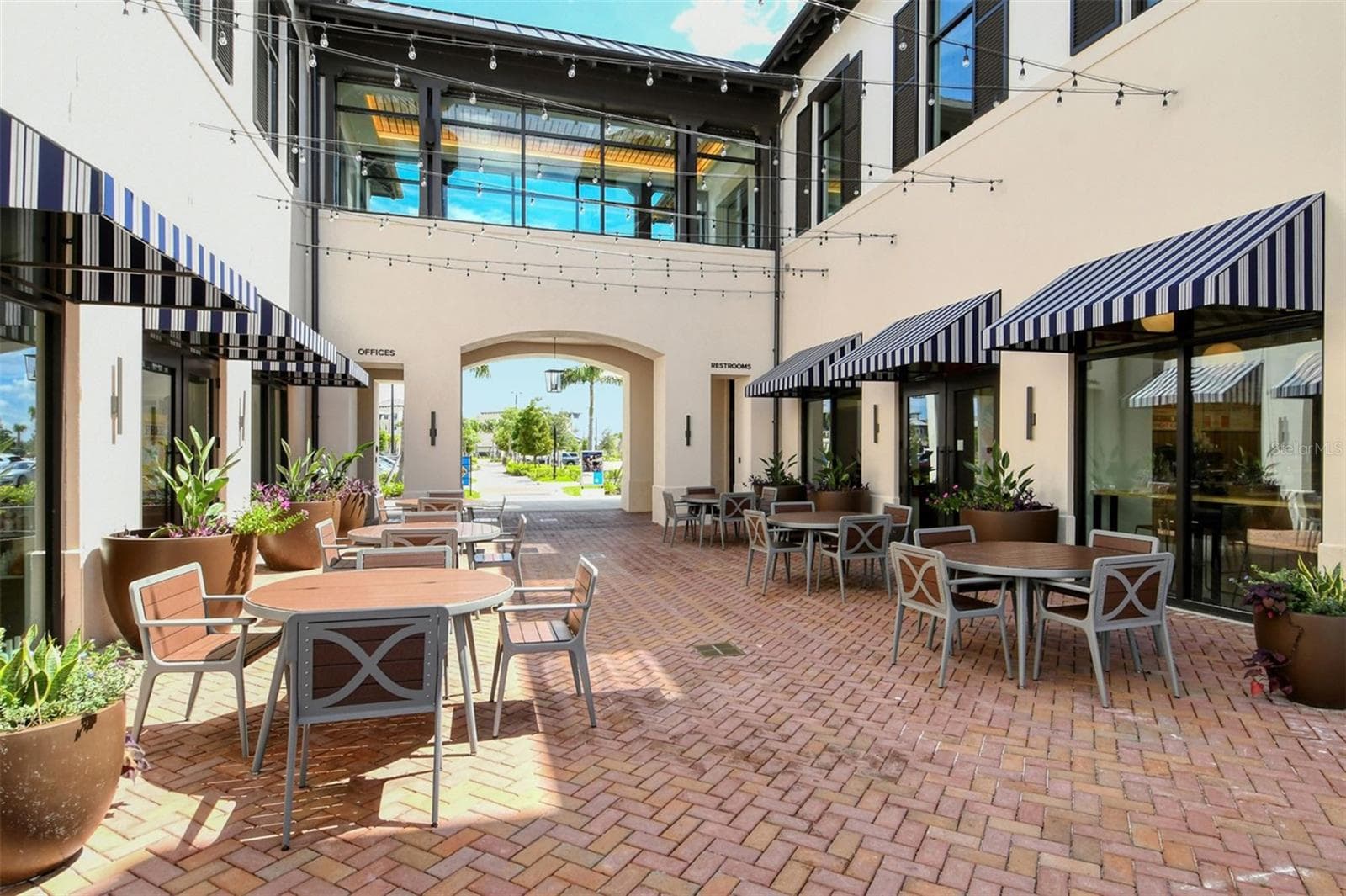 Condominium at 12240 WELLEN GOLF ST #403, VENICE, photo 65 of 92