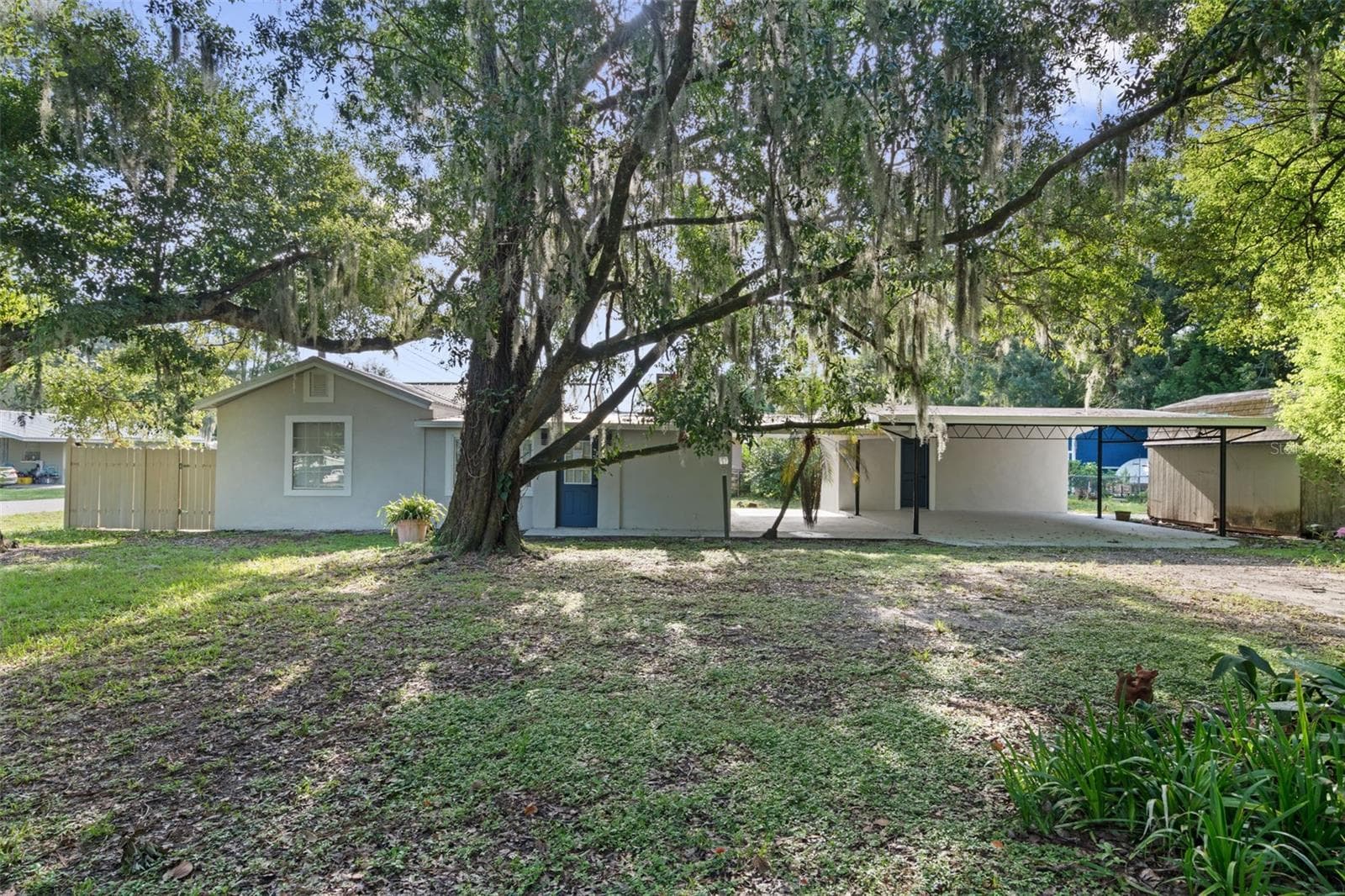 Single Family Residence at 929 ADRIAN CT, LAKELAND, photo 6 of 18