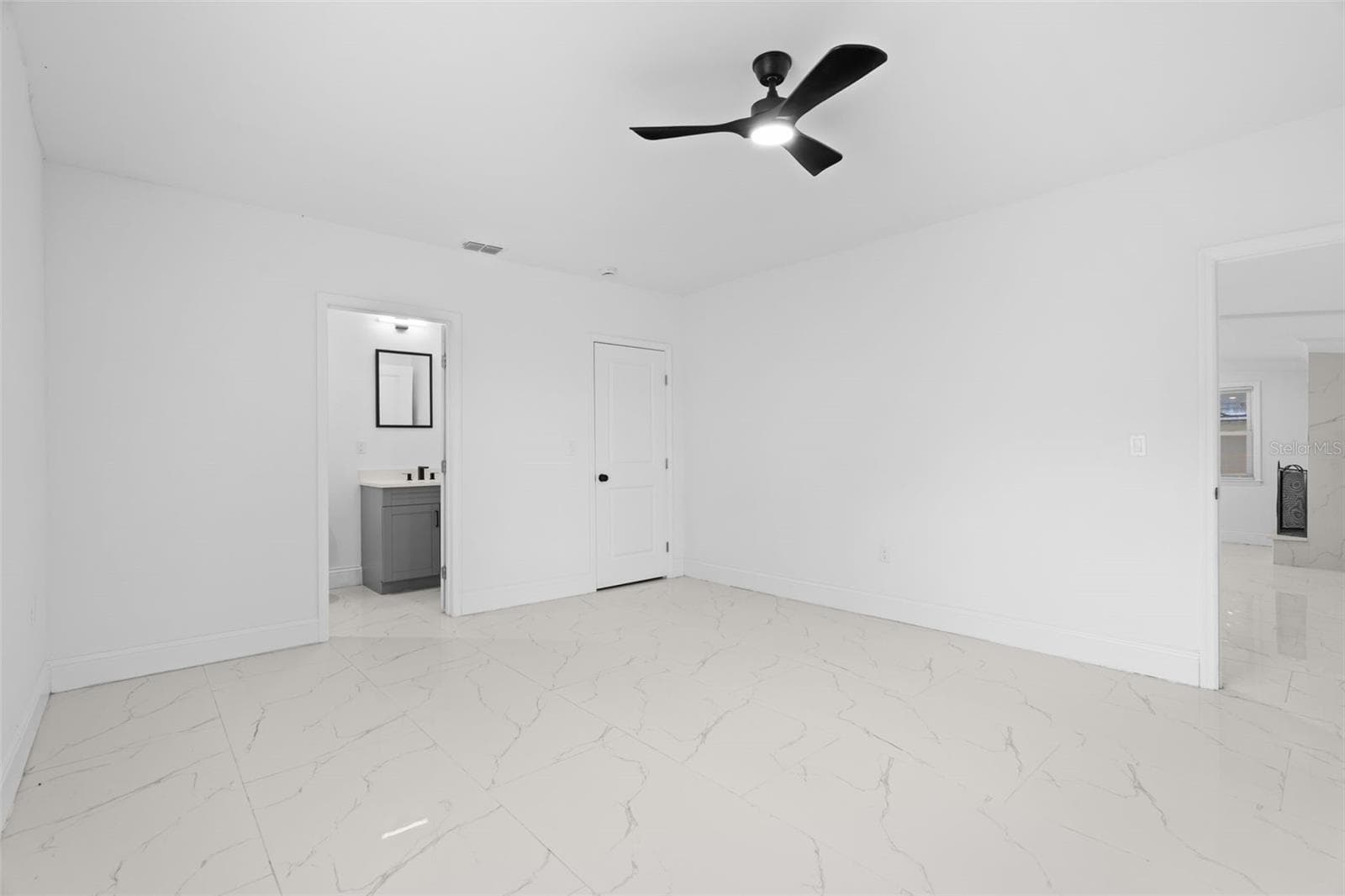 Single Family Residence at 929 ADRIAN CT, LAKELAND, photo 17 of 18