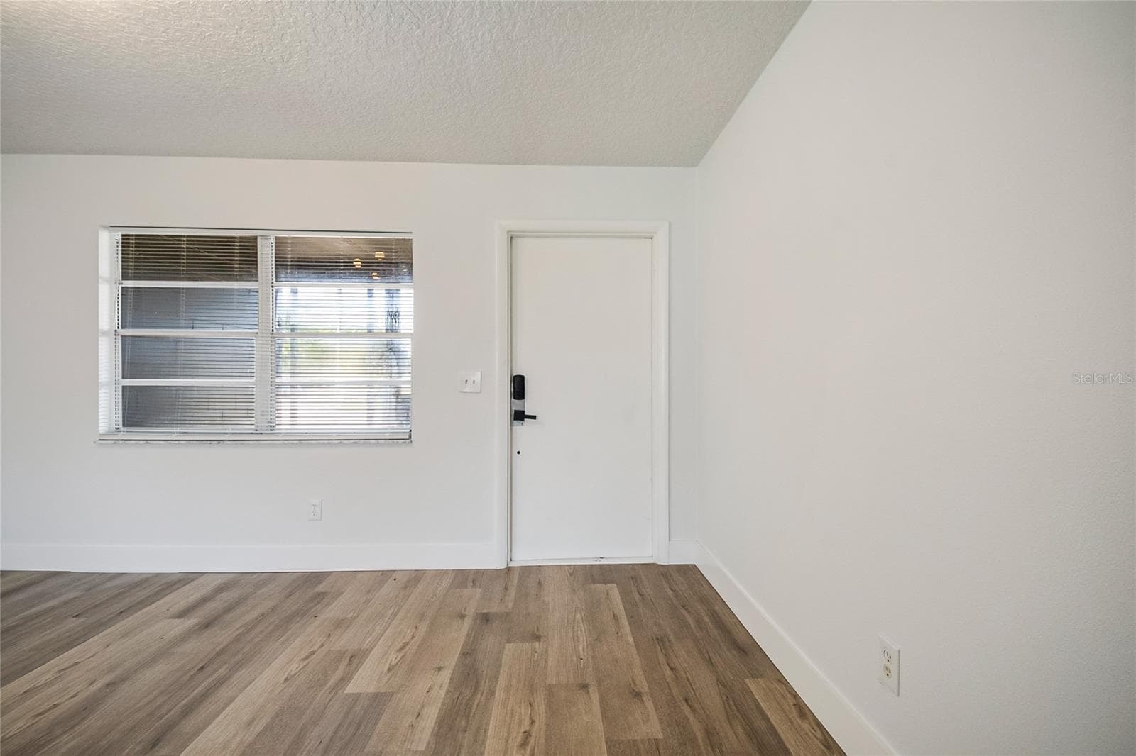 Single Family Residence at 2013 PATRICK ST, KISSIMMEE, photo 10 of 45