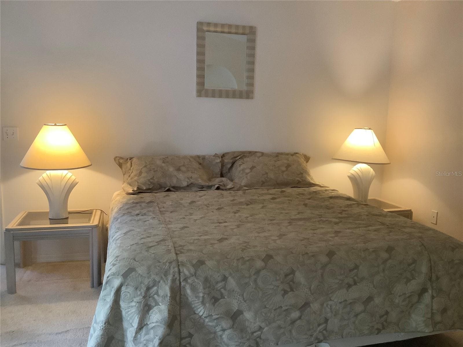 Primary bedroom - two walls can fit a king size accommodate a king size bed with 2 bed tables - 665 STEVELYNN CIR, WINTER GARDEN
