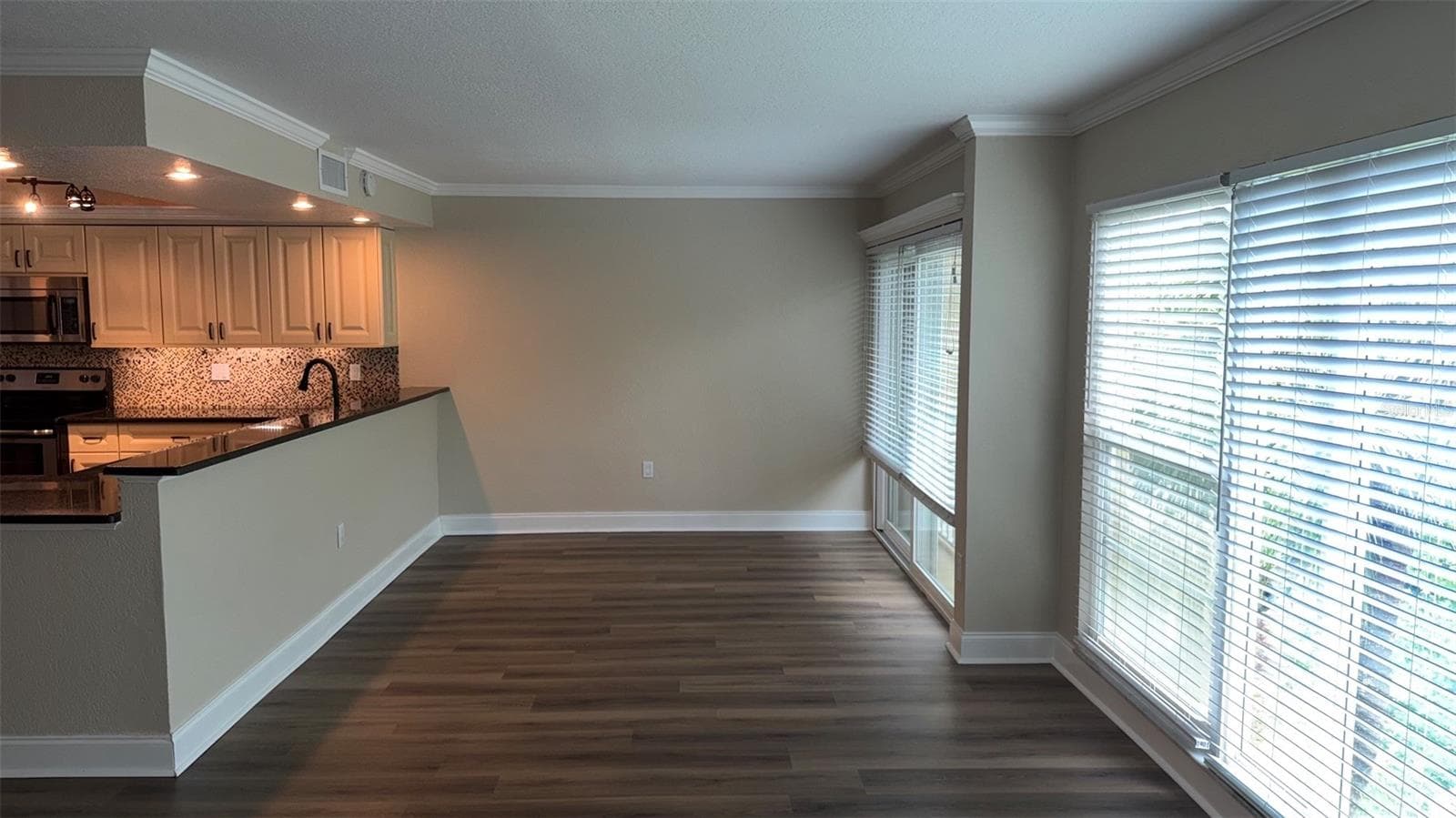 Condominium at 225 COUNTRY CLUB DR #E346, LARGO, photo 5 of 19