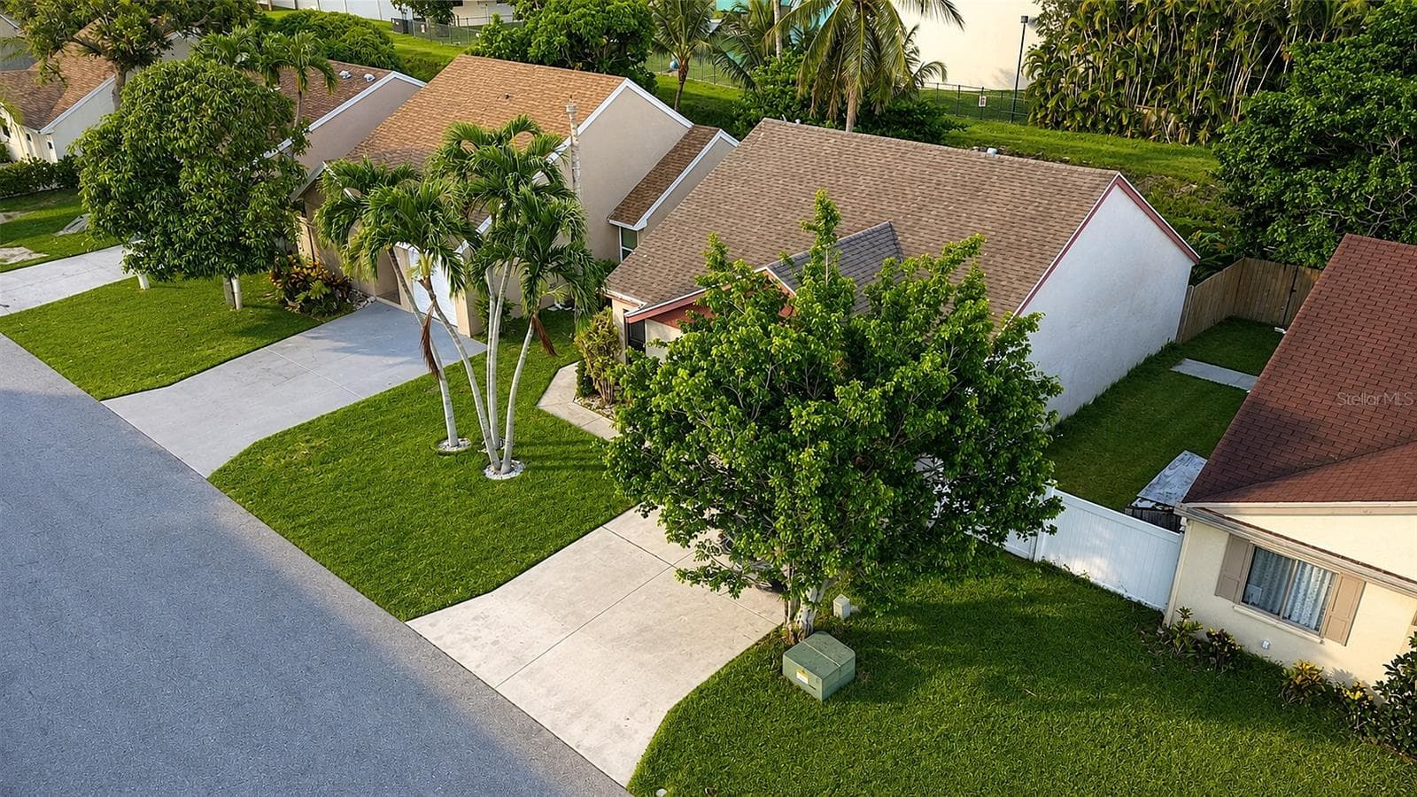 Single Family Residence at 33 PEACHTREE PL, BOYNTON BEACH, photo 34 of 35