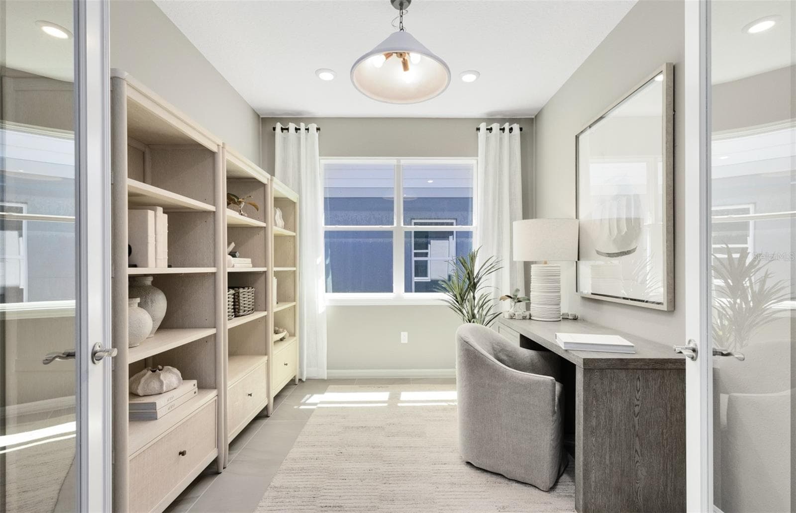 Model Home Design Only. Pictures and furnishings are for illustrative purposes only. Elevations, colors and options may vary. Furniture is for model home staging only. - 1430 RIDGE TREE DRIVE, ORMOND BEACH