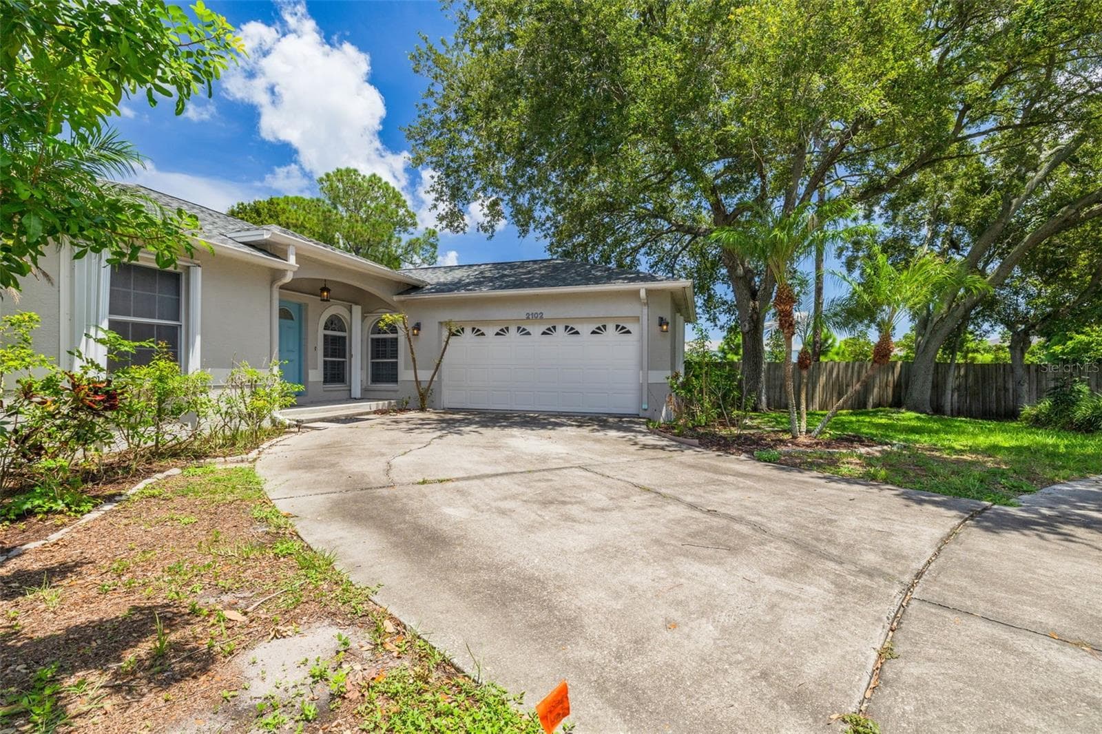 Front Exterior View - 2102 BRADFORD ST, CLEARWATER