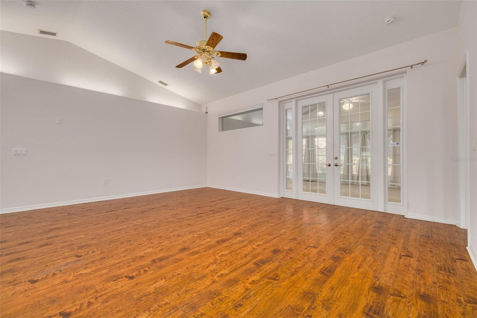 Living, Dining Great room - 2102 BRADFORD ST, CLEARWATER