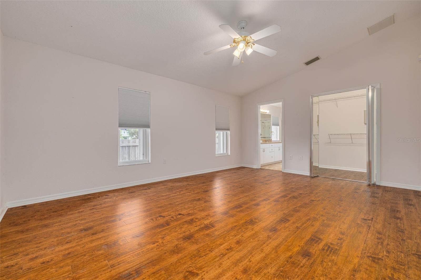 Master Bedroom - 2102 BRADFORD ST, CLEARWATER