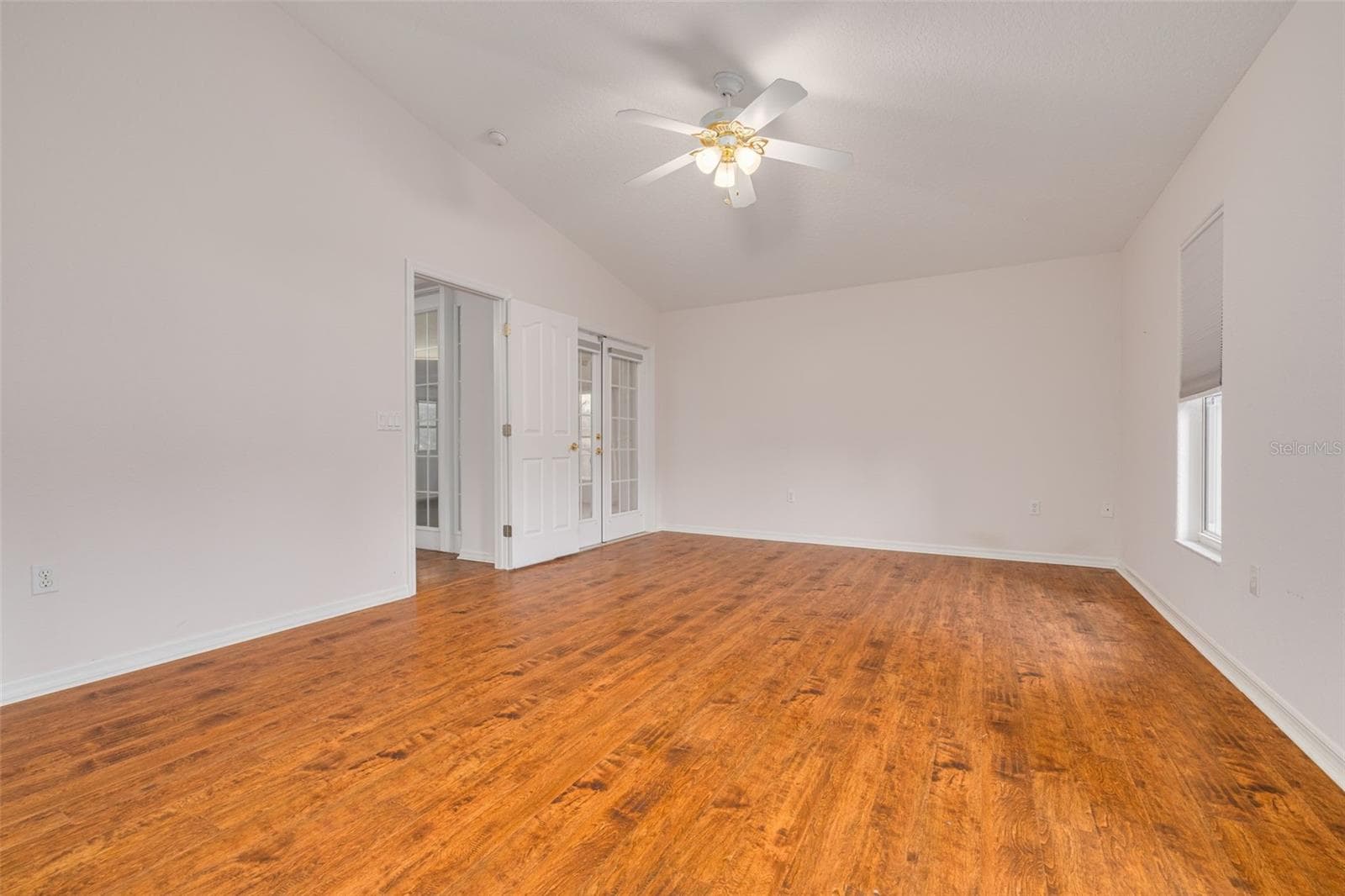 Master Bedroom - 2102 BRADFORD ST, CLEARWATER