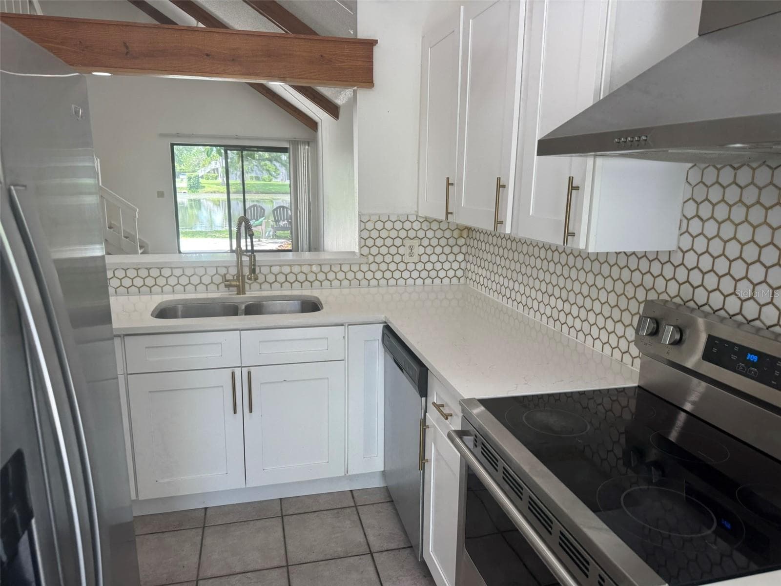 Townhouse at 4009 MURIEL PL, TAMPA, photo 19 of 27