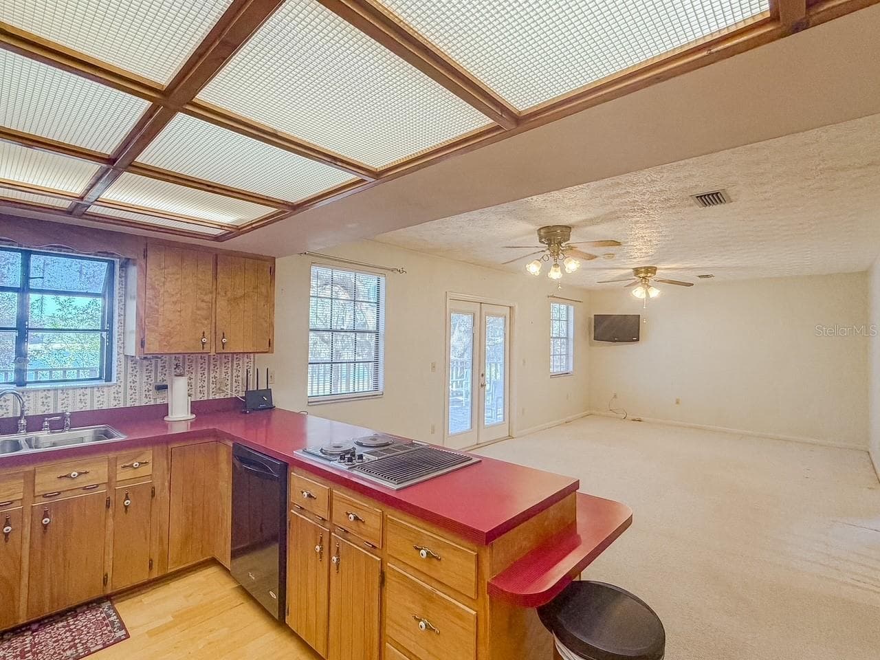 Single Family Residence at 5616 SILVER SANDS CIR, KEYSTONE HEIGHTS, photo 10 of 31