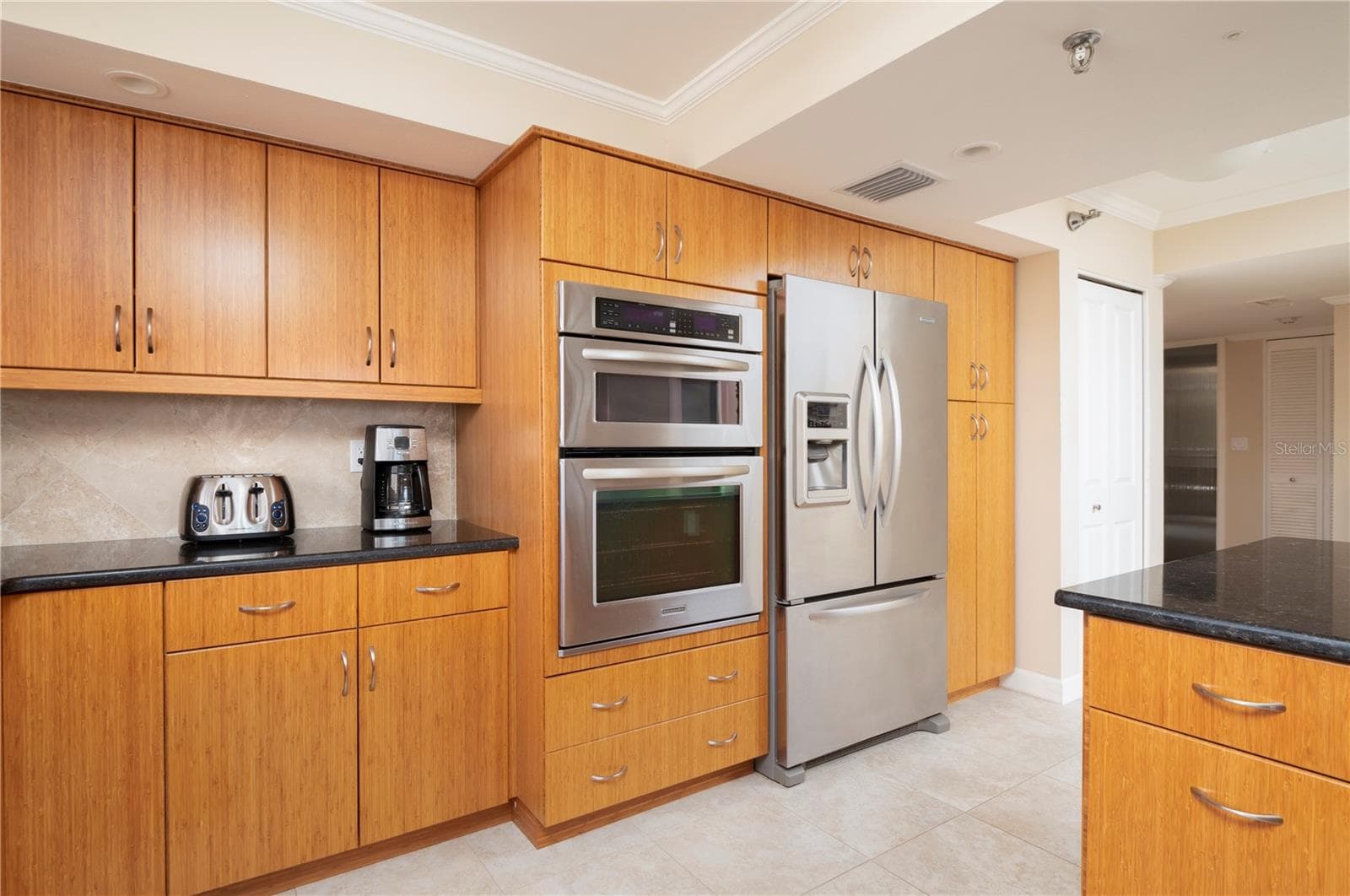 Condominium at 2675 GULF OF MEXICO DR #204, LONGBOAT KEY, photo 12 of 62