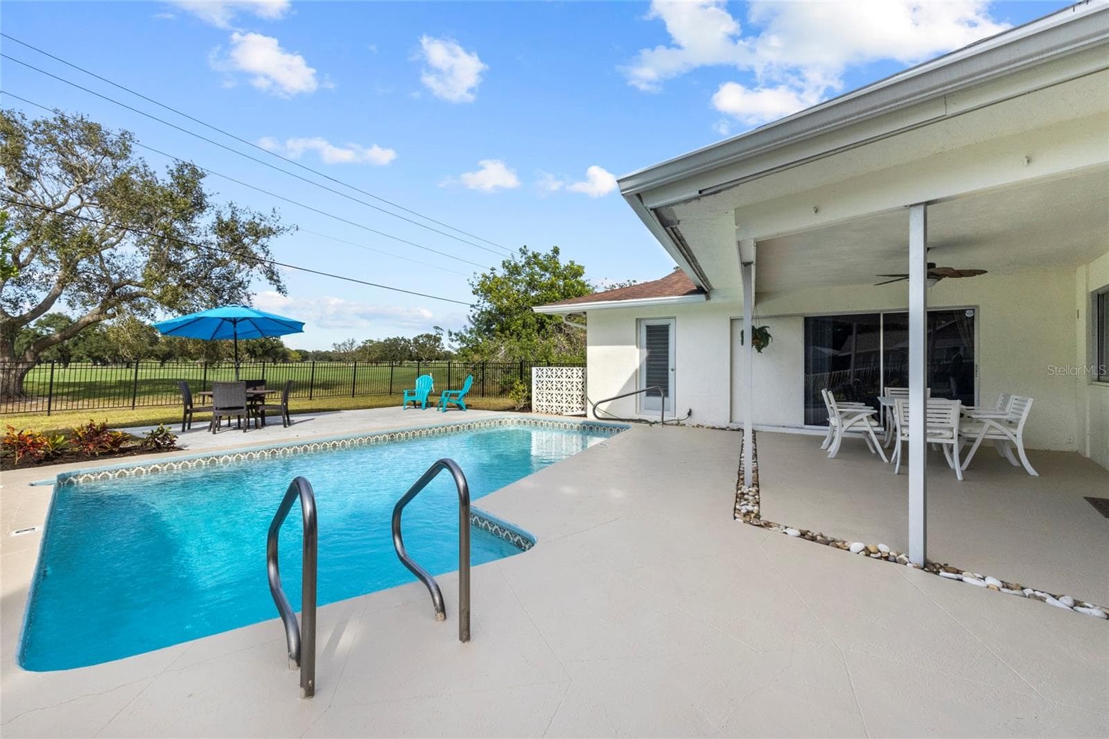 Single Family Residence at 433 WHITFIELD AVE, SARASOTA, photo 14 of 47