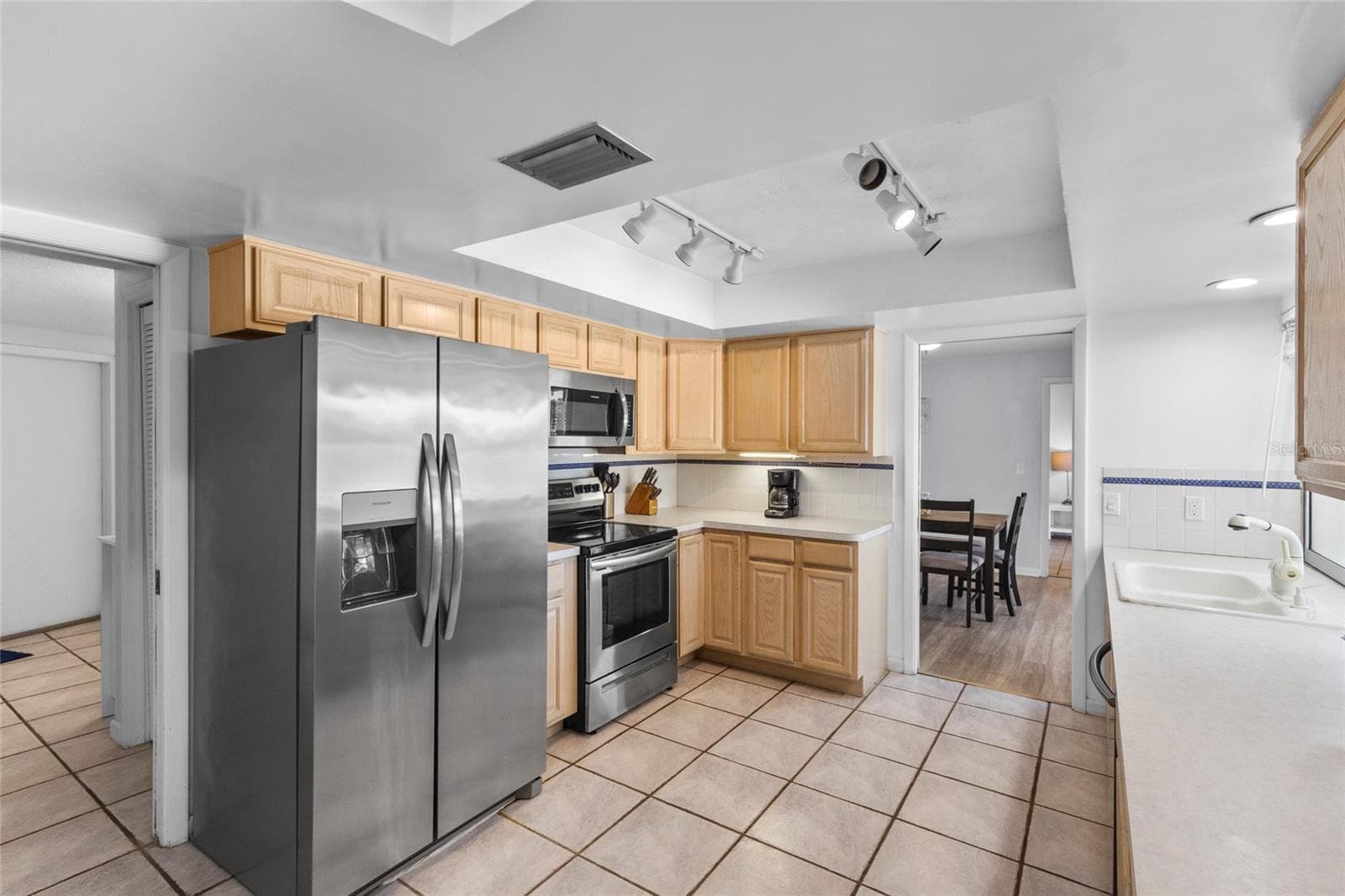 Single Family Residence at 433 WHITFIELD AVE, SARASOTA, photo 18 of 47
