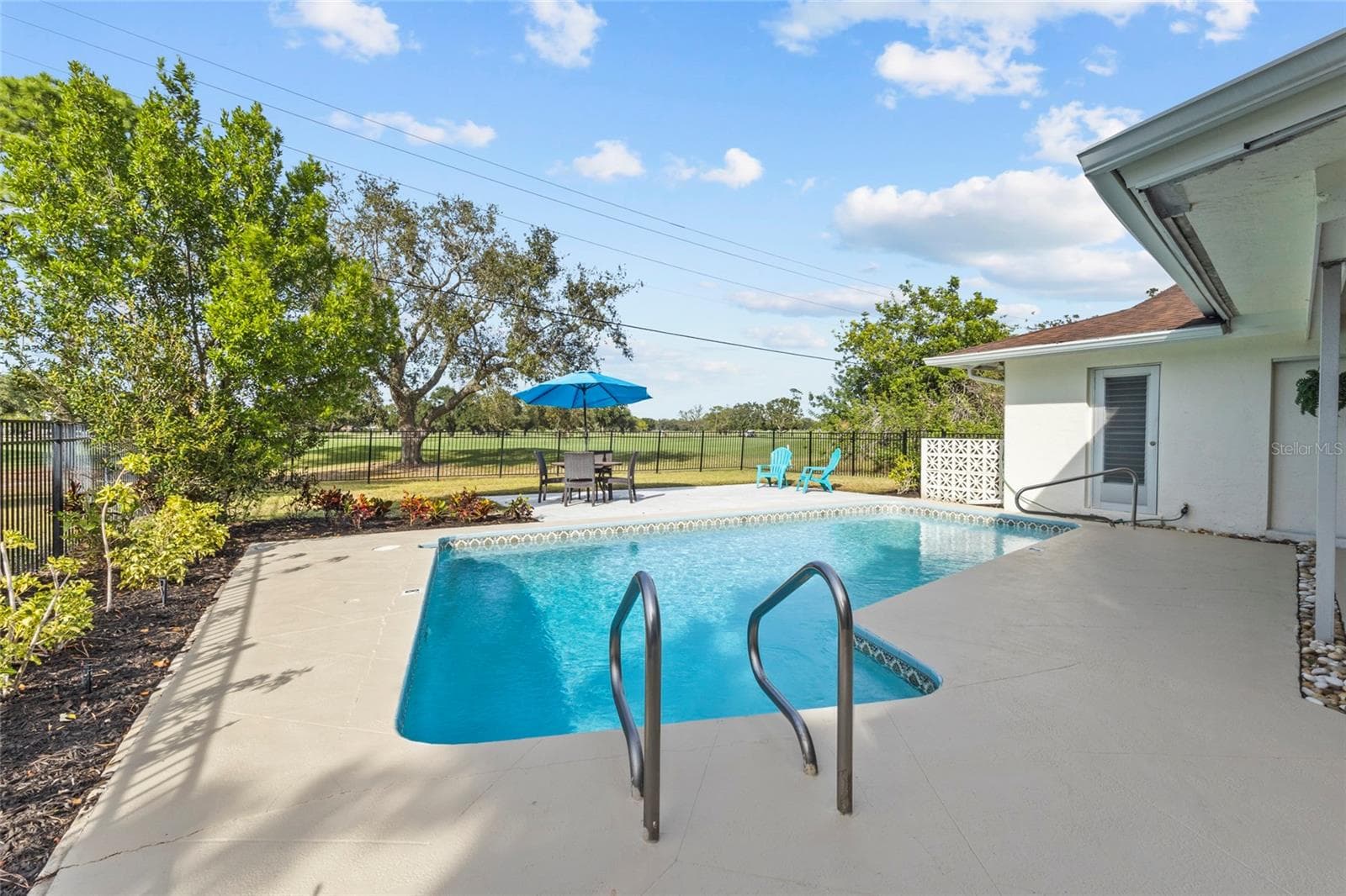 Single Family Residence at 433 WHITFIELD AVE, SARASOTA, photo 38 of 47