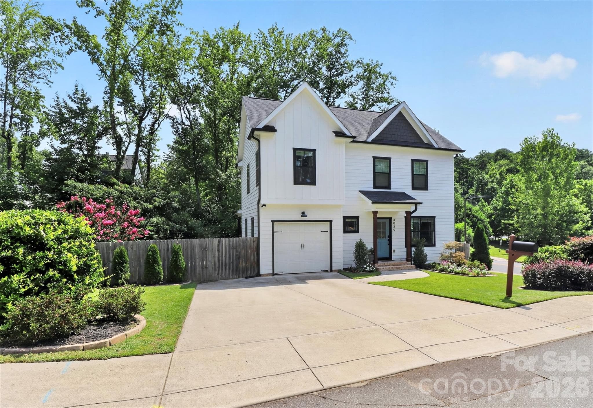 Single Family Residence at 3039 Palm Avenue, Charlotte, photo 2 of 46