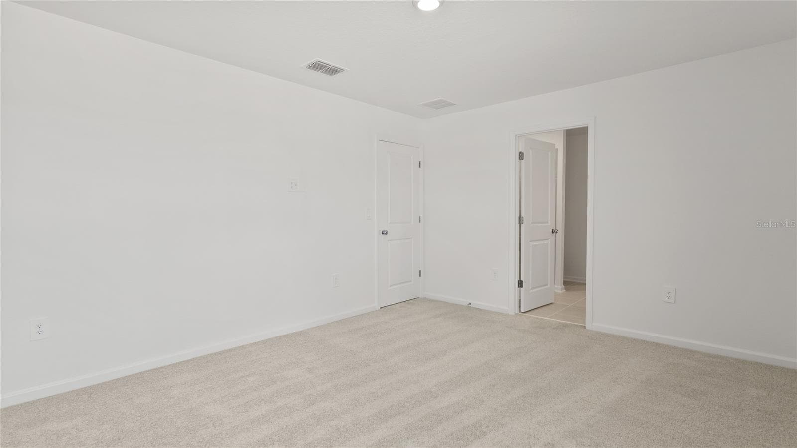 Single Family Residence at 1591 WILLOW GARDEN LOOP, EUSTIS, photo 9 of 13