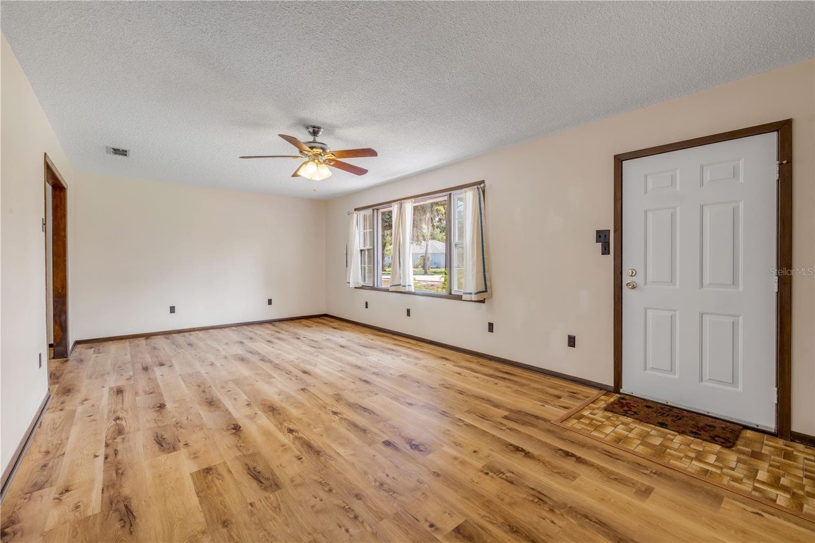 Single Family Residence at 5680 PALM AVE, PORT ORANGE, photo 9 of 47