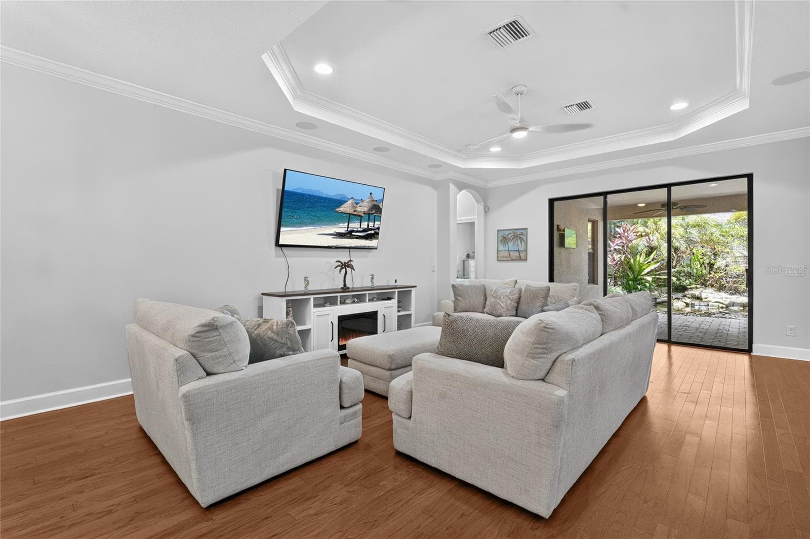 Single Family Residence at 13223 PALERMO DR, BRADENTON, photo 5 of 82