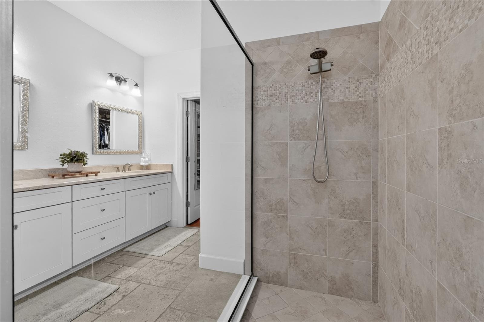 Single Family Residence at 13223 PALERMO DR, BRADENTON, photo 33 of 82