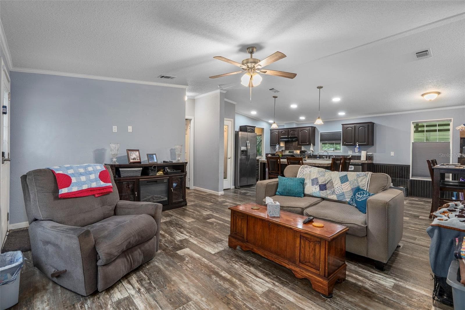 Manufactured Home at 9028 WEST ST, BROOKSVILLE, photo 6 of 44
