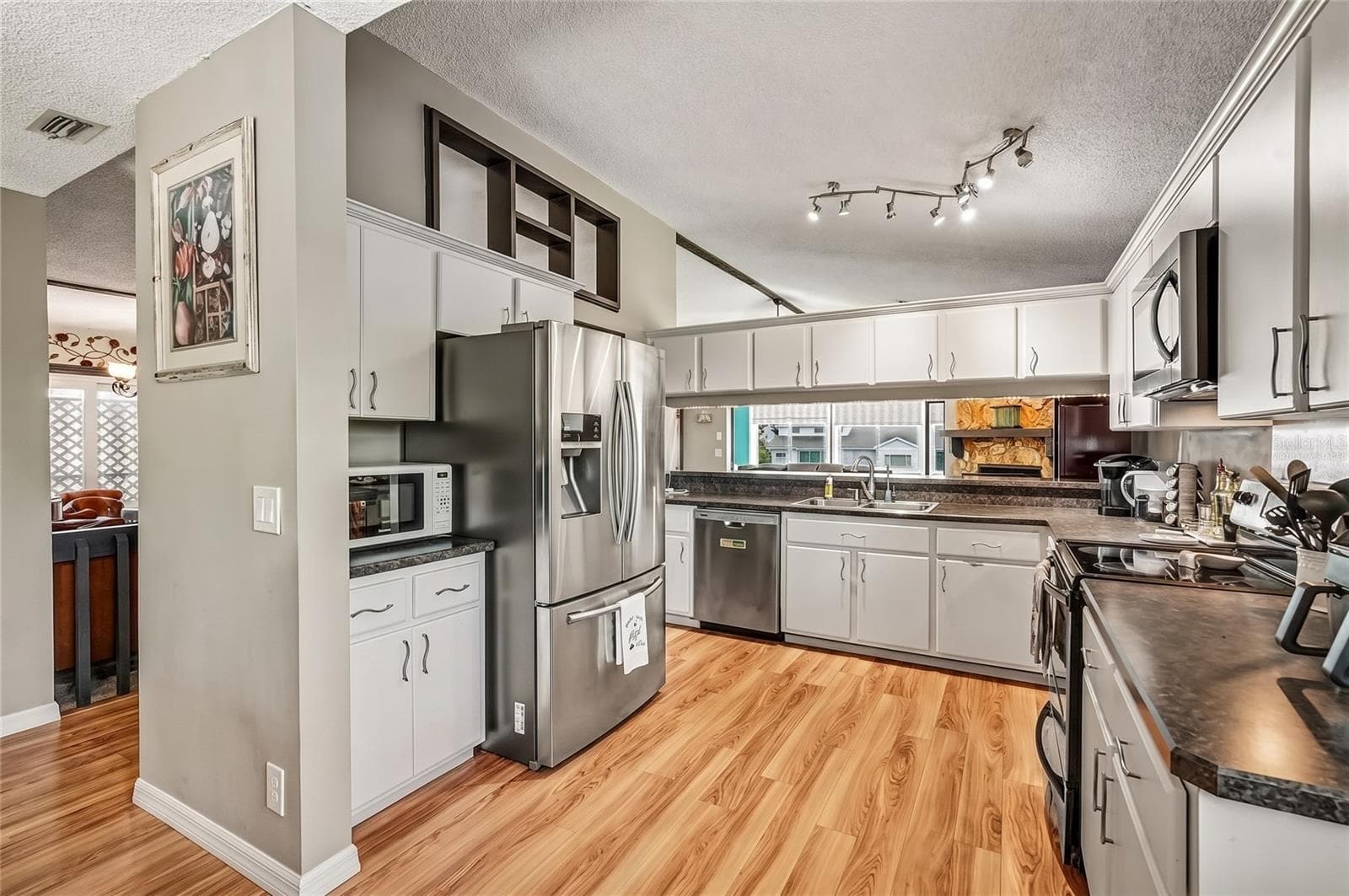 Virtually Staged - 6340 SPOONBILL DR, NEW PORT RICHEY