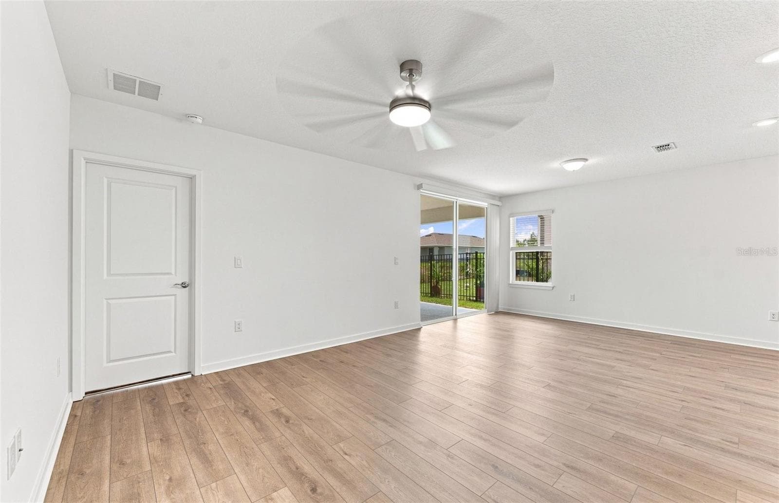 Gathering Room - 3027 WINDSWEPT WAY, WILDWOOD