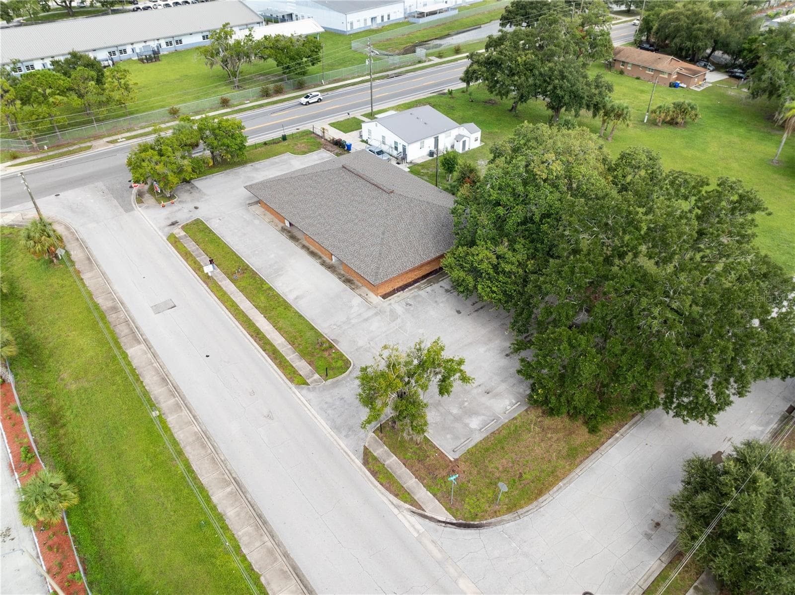 Medical Office at 323 W CYPRESS ST, KISSIMMEE, photo 9 of 83