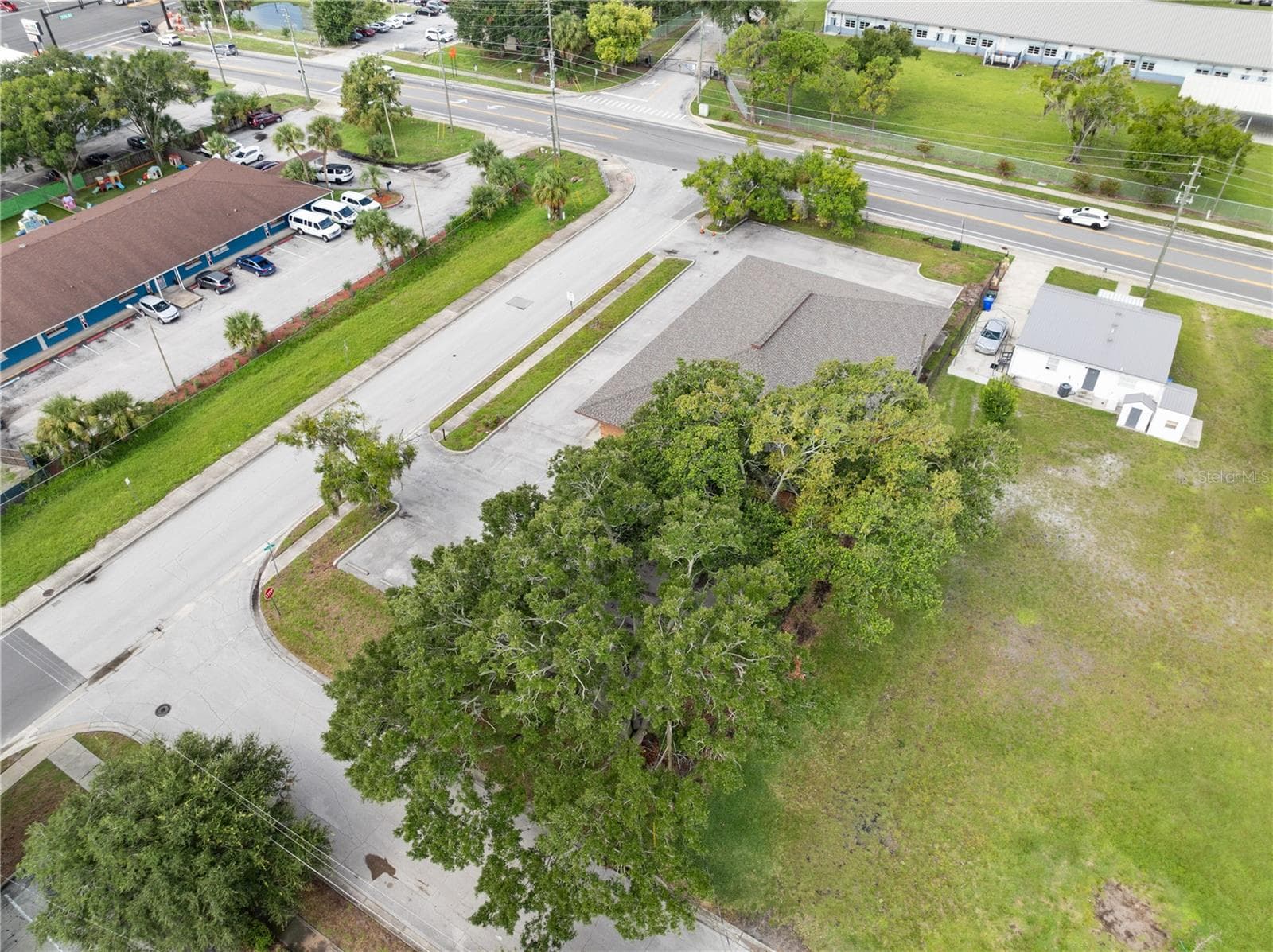 Medical Office at 323 W CYPRESS ST, KISSIMMEE, photo 10 of 83