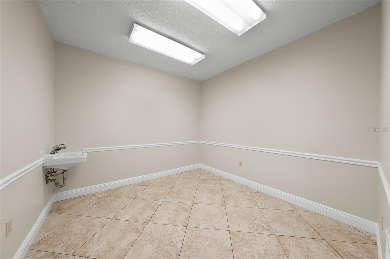 Medical Office at 323 W CYPRESS ST, KISSIMMEE, photo 54 of 83