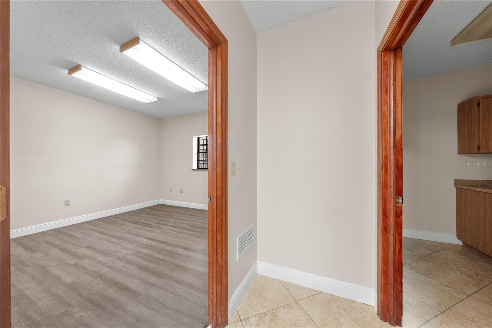 Medical Office at 323 W CYPRESS ST, KISSIMMEE, photo 59 of 83
