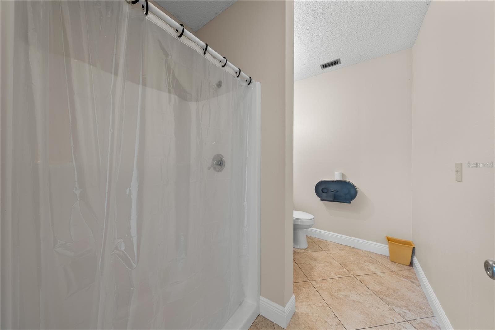 Medical Office at 323 W CYPRESS ST, KISSIMMEE, photo 62 of 83