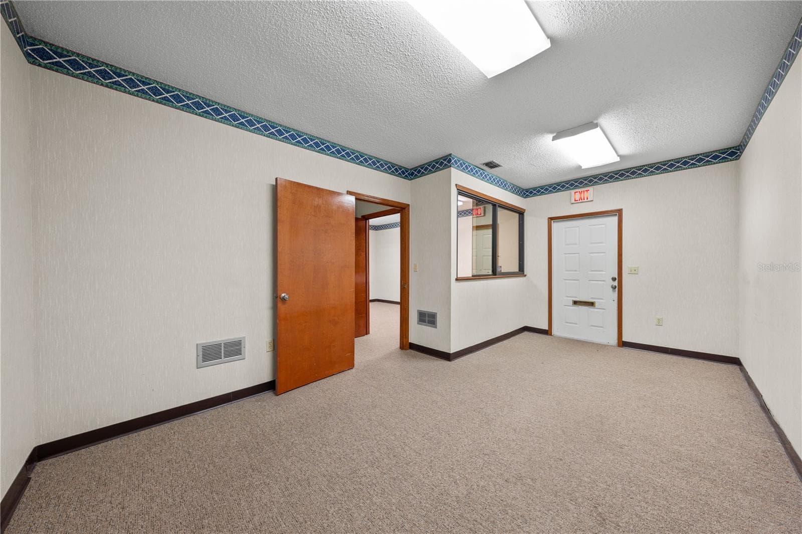 Medical Office at 323 W CYPRESS ST, KISSIMMEE, photo 66 of 83
