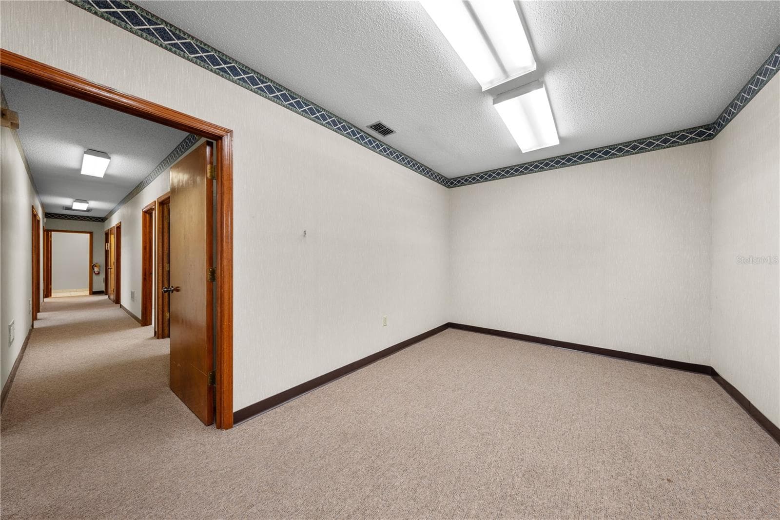 Medical Office at 323 W CYPRESS ST, KISSIMMEE, photo 69 of 83