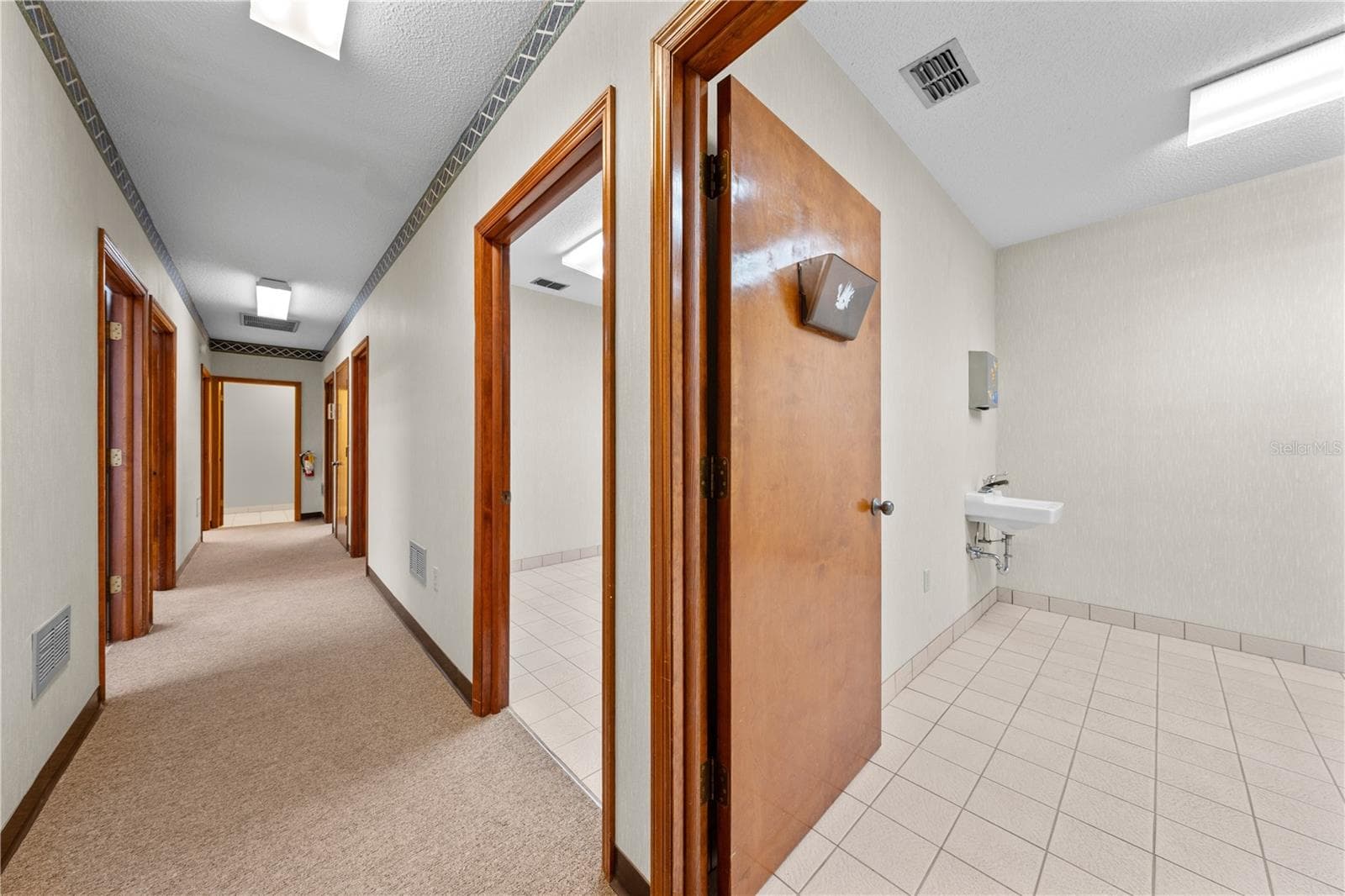 Medical Office at 323 W CYPRESS ST, KISSIMMEE, photo 70 of 83