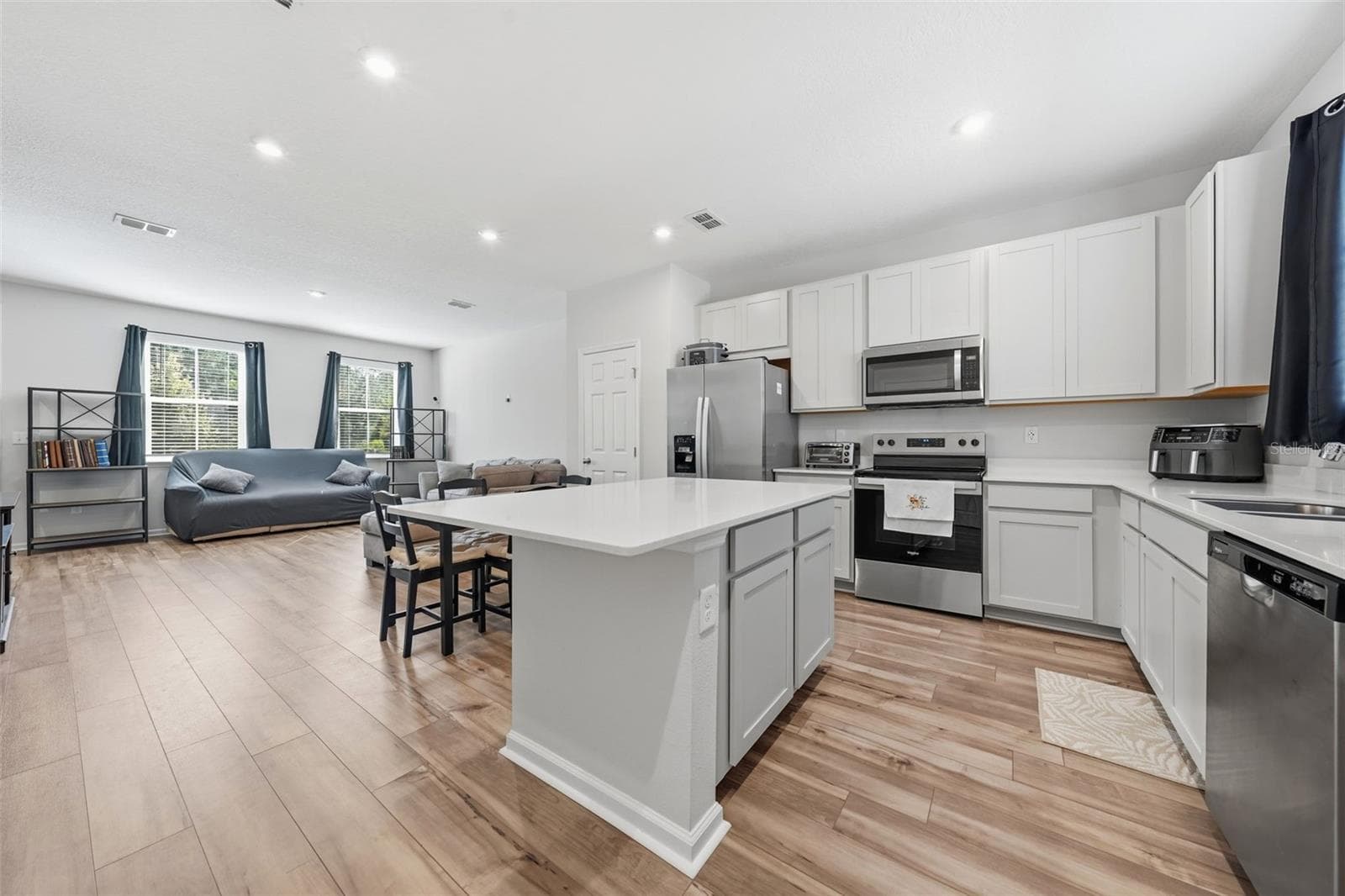 Townhouse at 46 AXEL FALL DR, ST JOHNS, photo 9 of 50