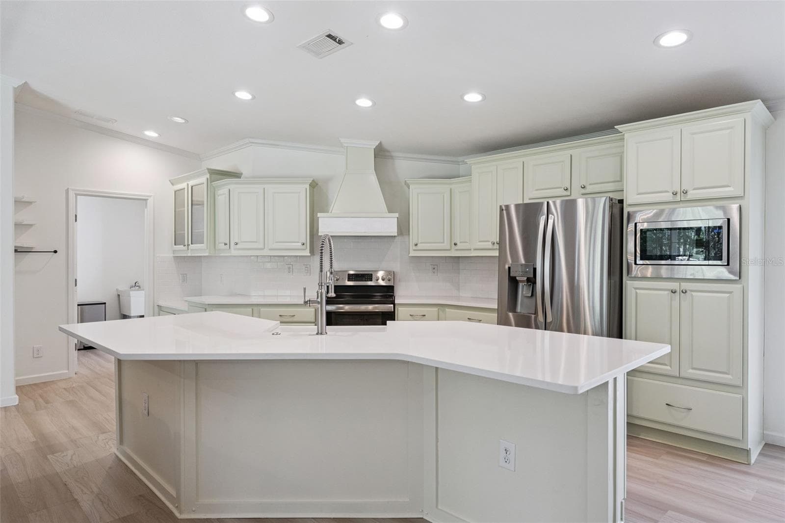 Manufactured Home at 1161 LAKE HARNEY WOODS BLVD, MIMS, photo 4 of 35