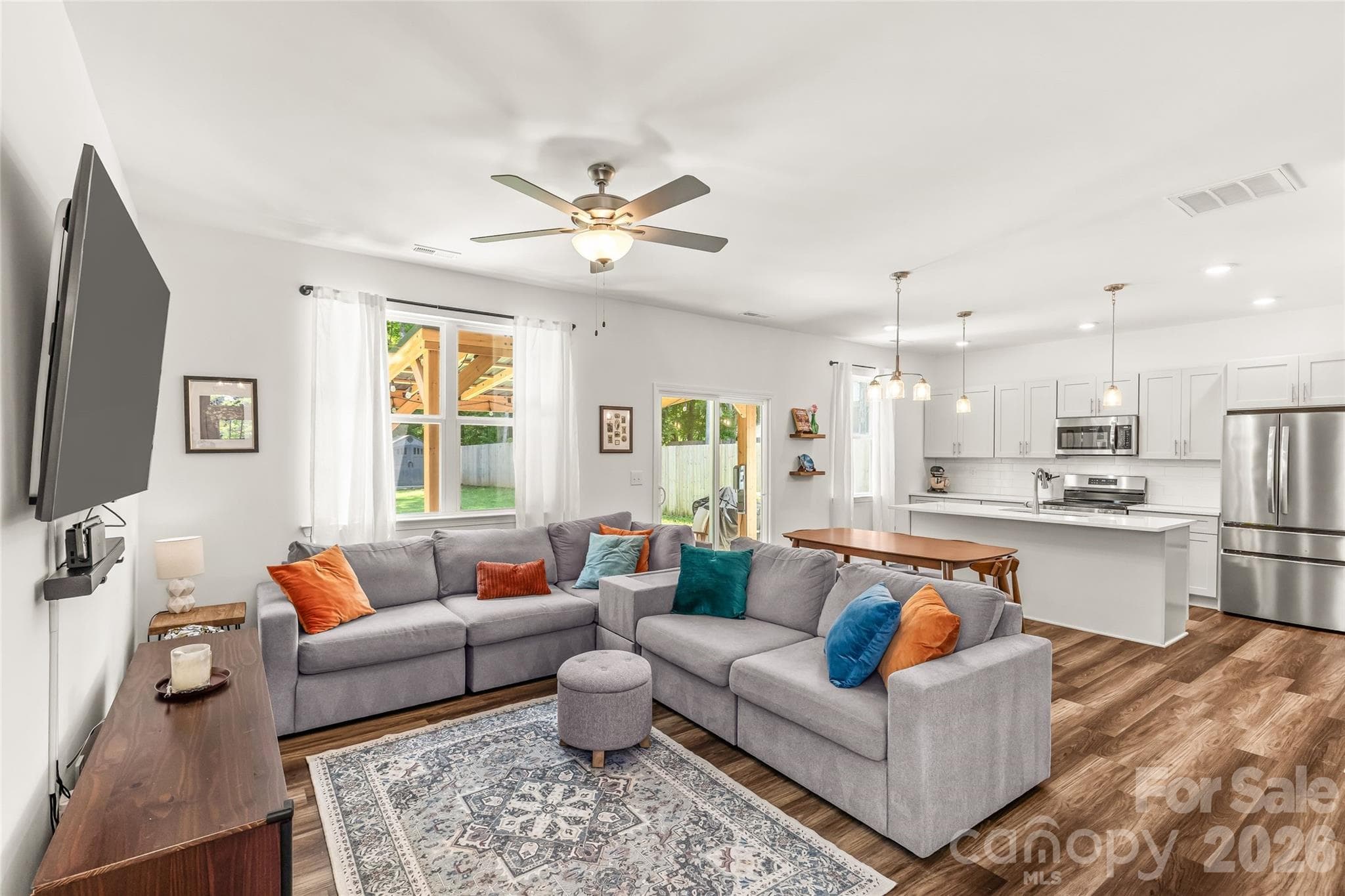 Main Living - 1913 Marlwood Circle, Charlotte