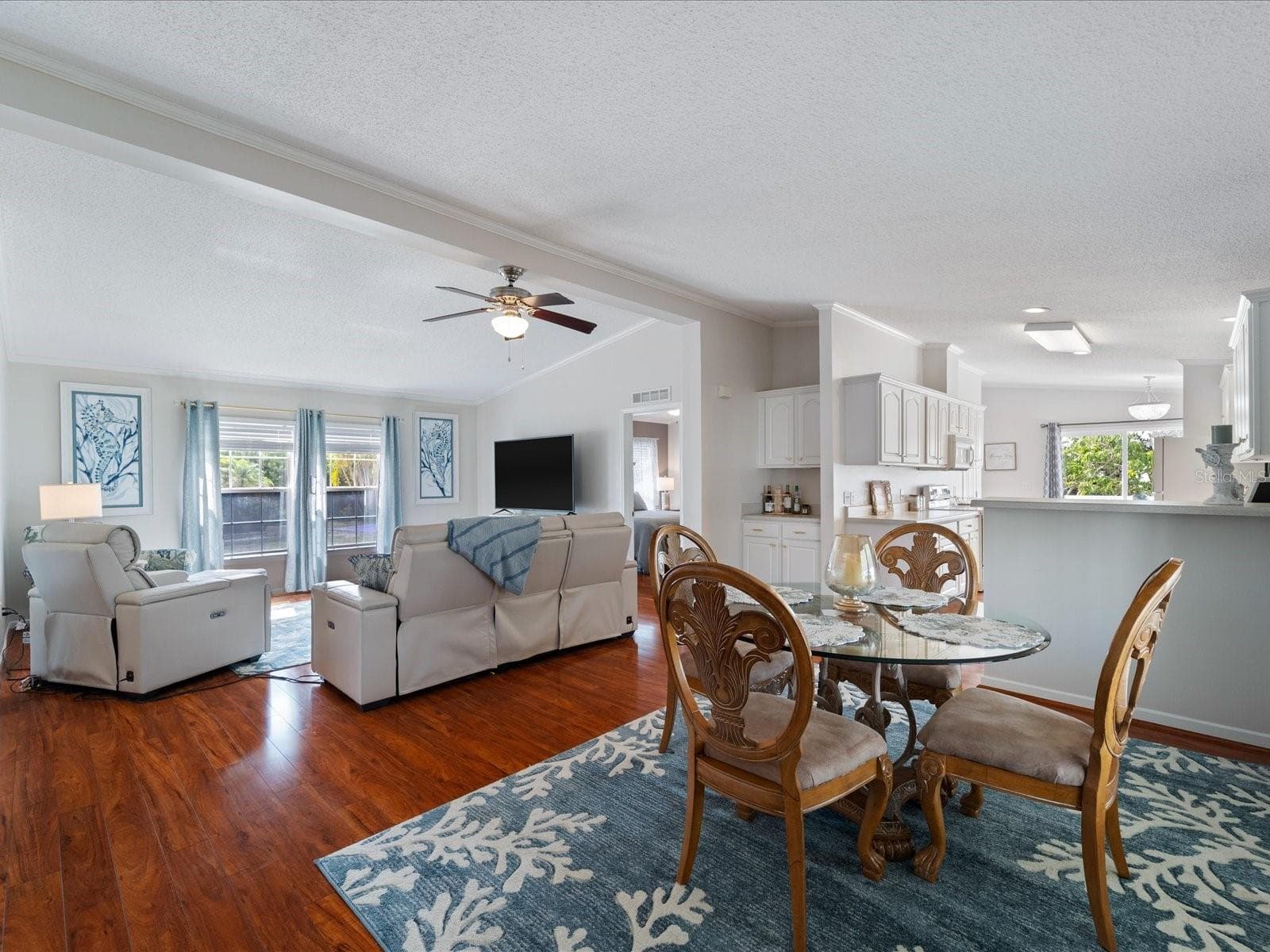 Dining / living room - 9182 PINEHAVEN WAY, ENGLEWOOD