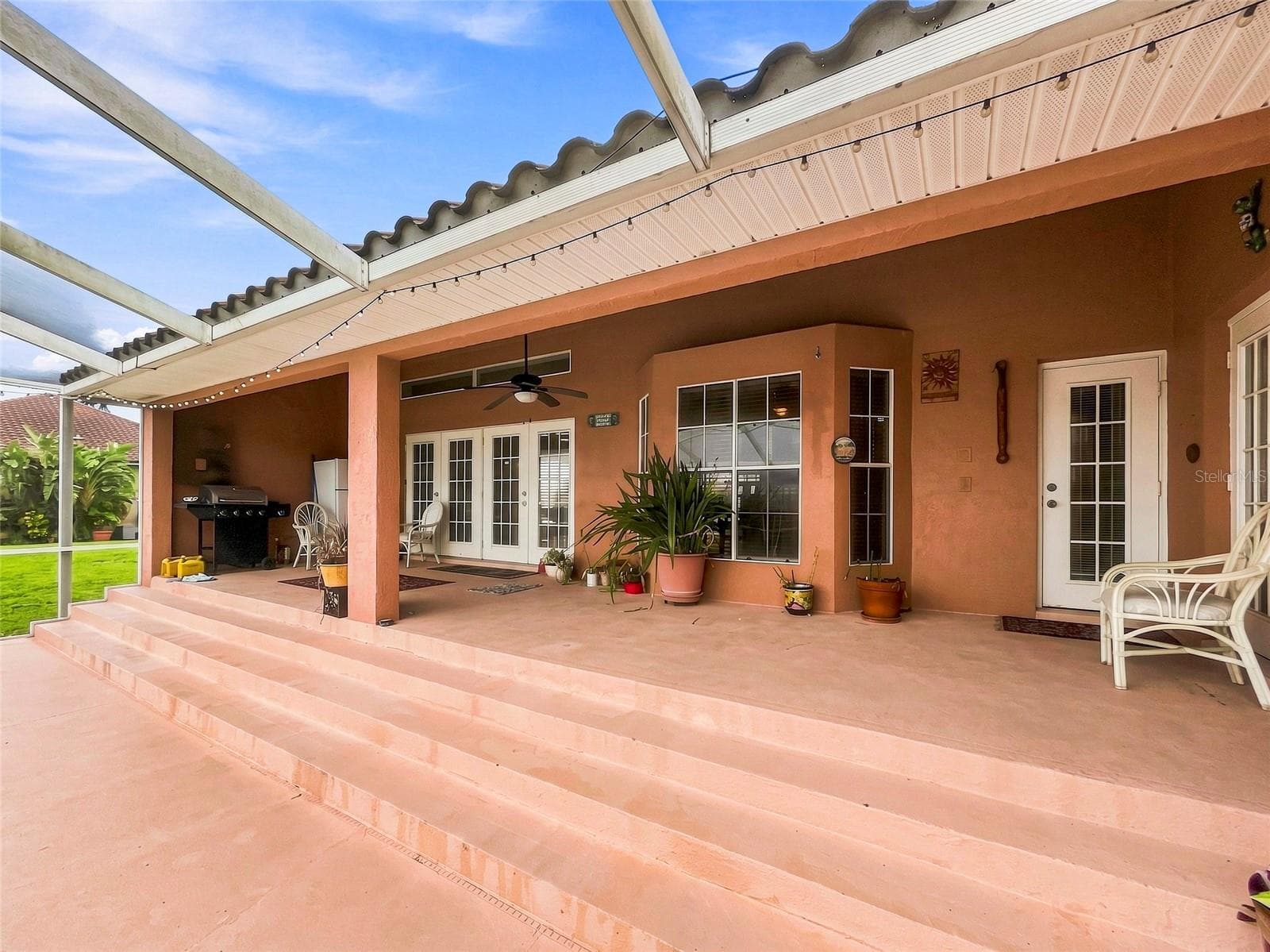 HUGE LANAI AND READY FOR YOUR GRILL,FRIDGE, ETC., - 936 ALLEGRO LN, APOLLO BEACH
