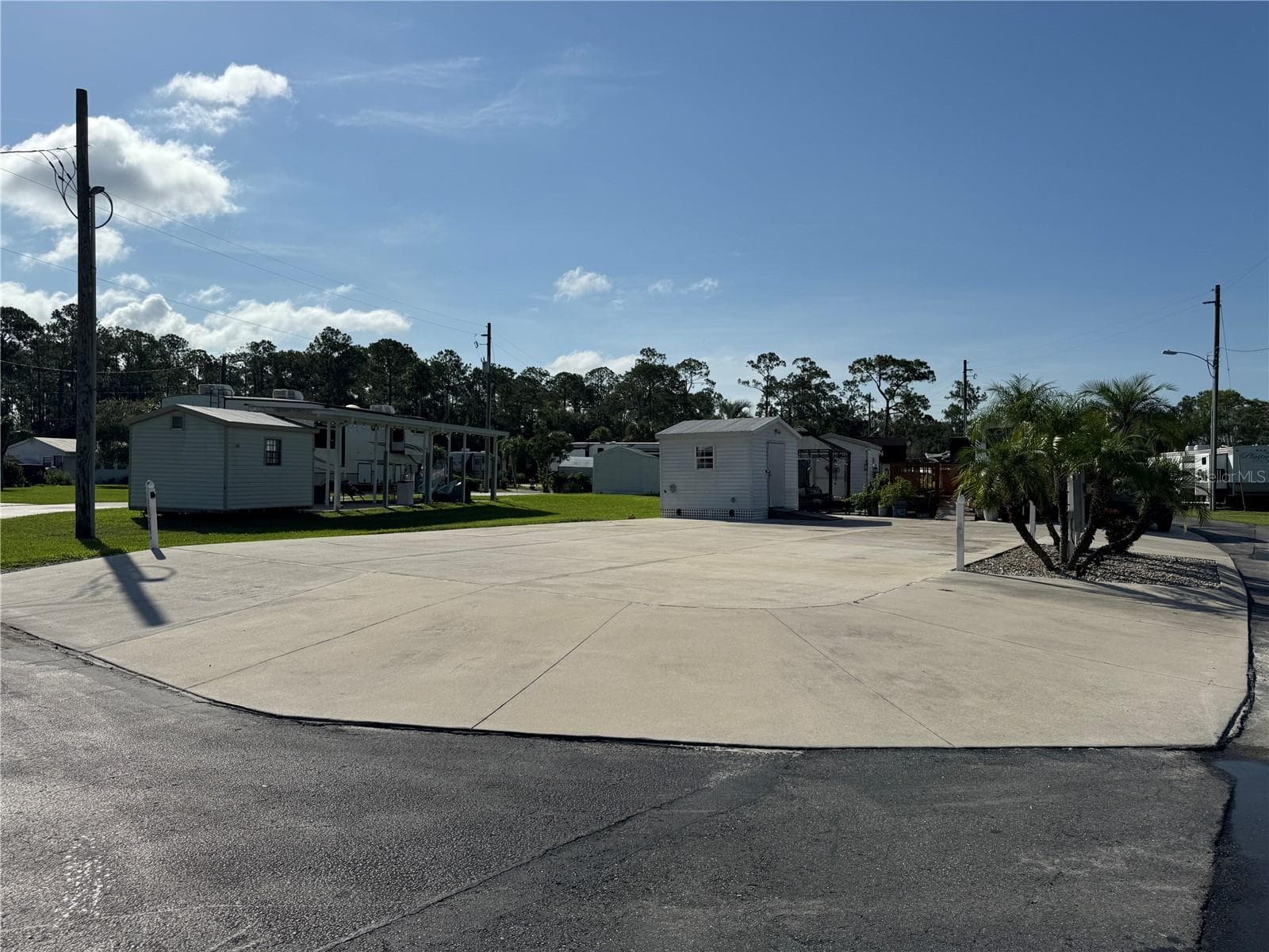 1389 SHIPWRECK LN