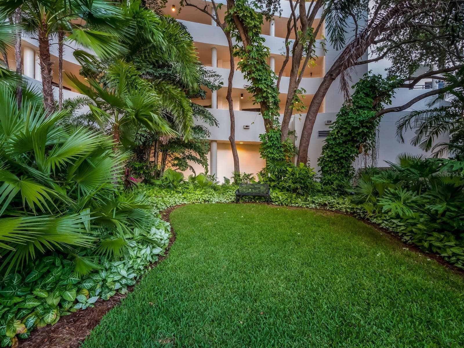 Condominium at 1255 N GULFSTREAM AVE #1101, SARASOTA, photo 89 of 100