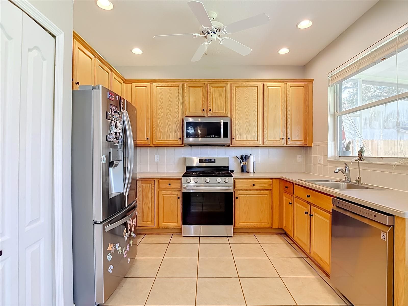 Single Family Residence at 4129 TARKINGTON DR, LAND O LAKES, photo 15 of 62