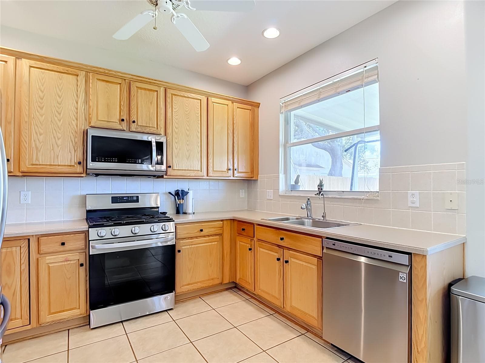 Single Family Residence at 4129 TARKINGTON DR, LAND O LAKES, photo 16 of 62