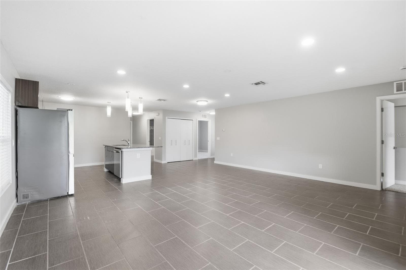 Single Family Residence at 2303 BAHIA VISTA ST, SARASOTA, photo 14 of 54