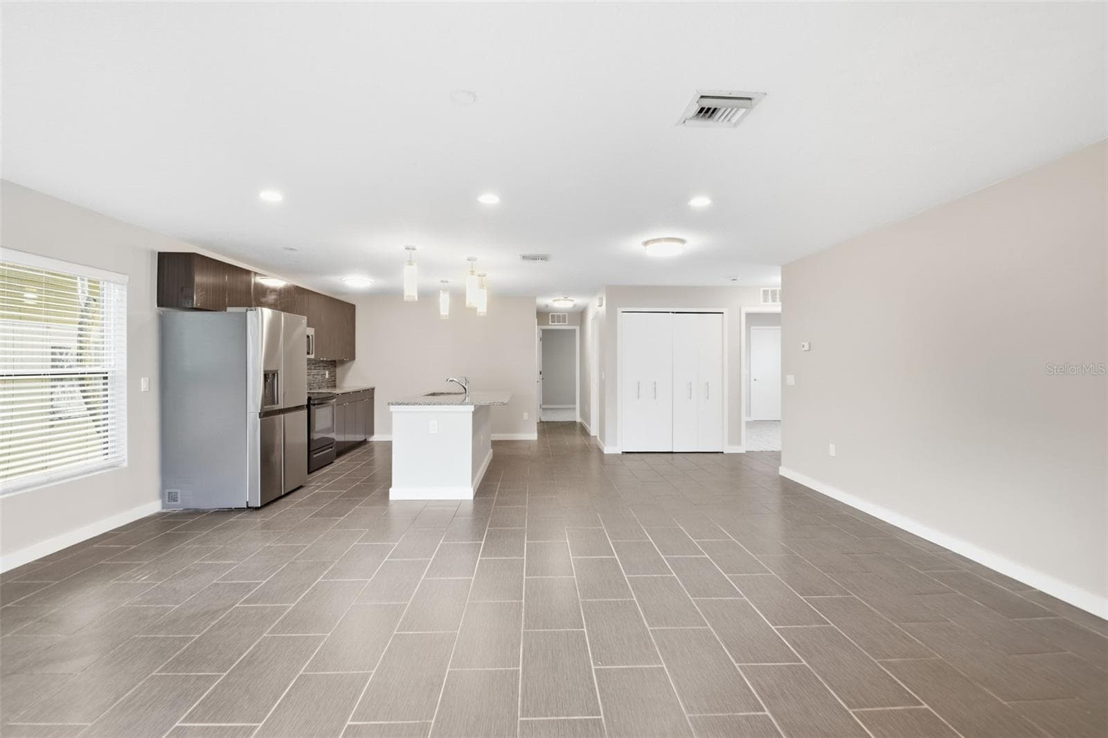 Single Family Residence at 2303 BAHIA VISTA ST, SARASOTA, photo 15 of 54