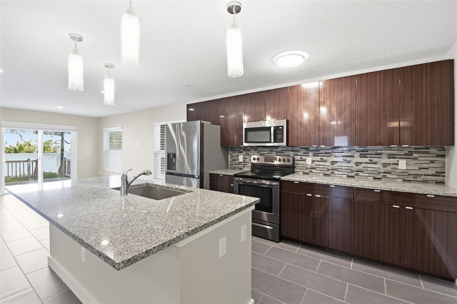 Single Family Residence at 2303 BAHIA VISTA ST, SARASOTA, photo 21 of 54